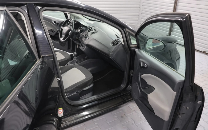 Seat Ibiza cena 25300 przebieg: 189000, rok produkcji 2015 z Zaklików małe 106